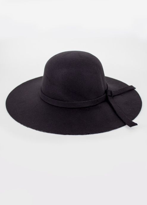 capeline noir feutre femme chic face