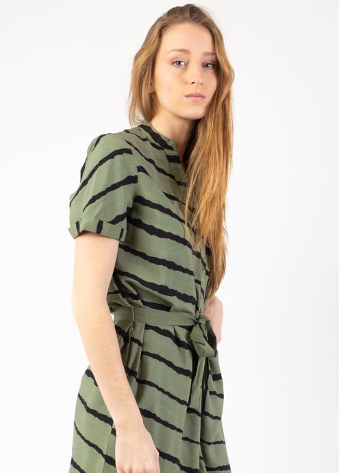 robe chemise tie and dye kaki manches courtes zoom