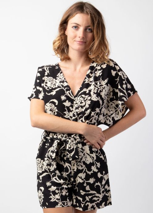 combishort noir motif ethnique chic zoom