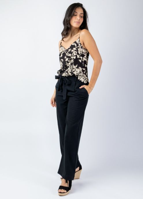 top femme encolure en v finition liseré arrondi face