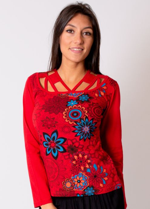top femme rouge encolure ajourée