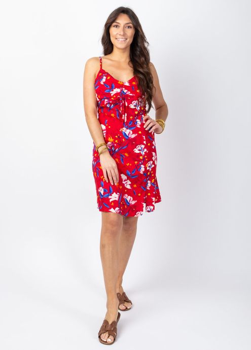 robe courte rouge à fines bretelles petite fente genou motif fleuri