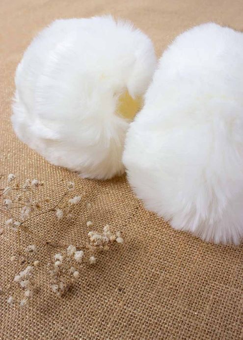 manchettes poignets fausses fourrure blanche femme hiver zoom