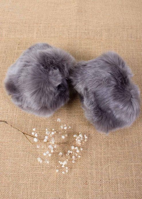 manchettes poignets fausses fourrure grise femme hiver zoom