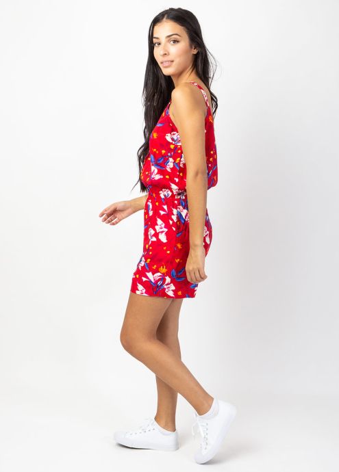 combi short fines bretelles rouge avec poches profil