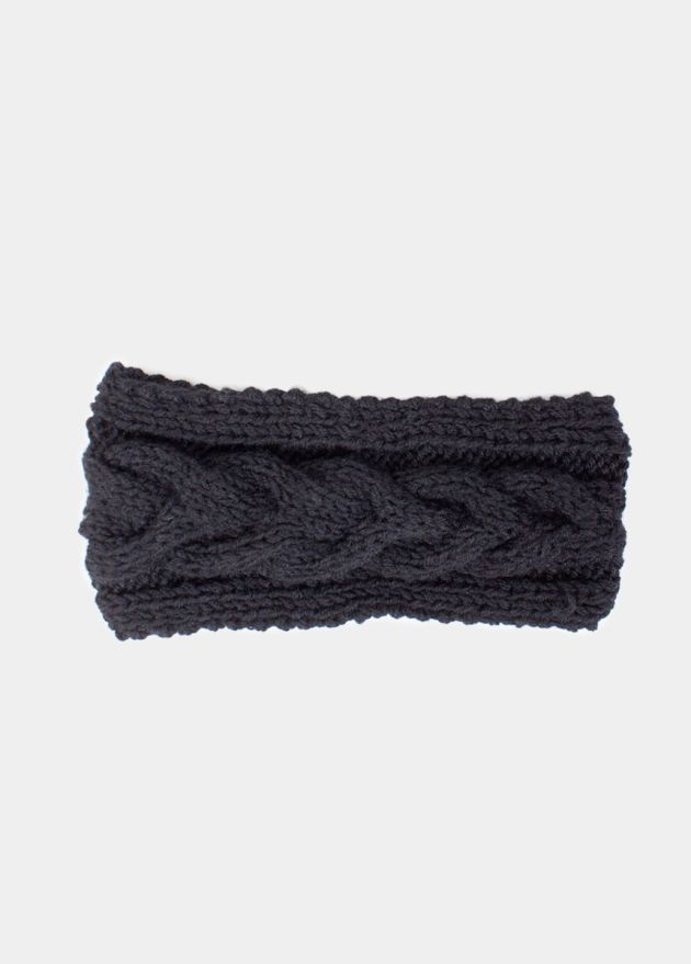 bandeau noir tresse femme hiver face