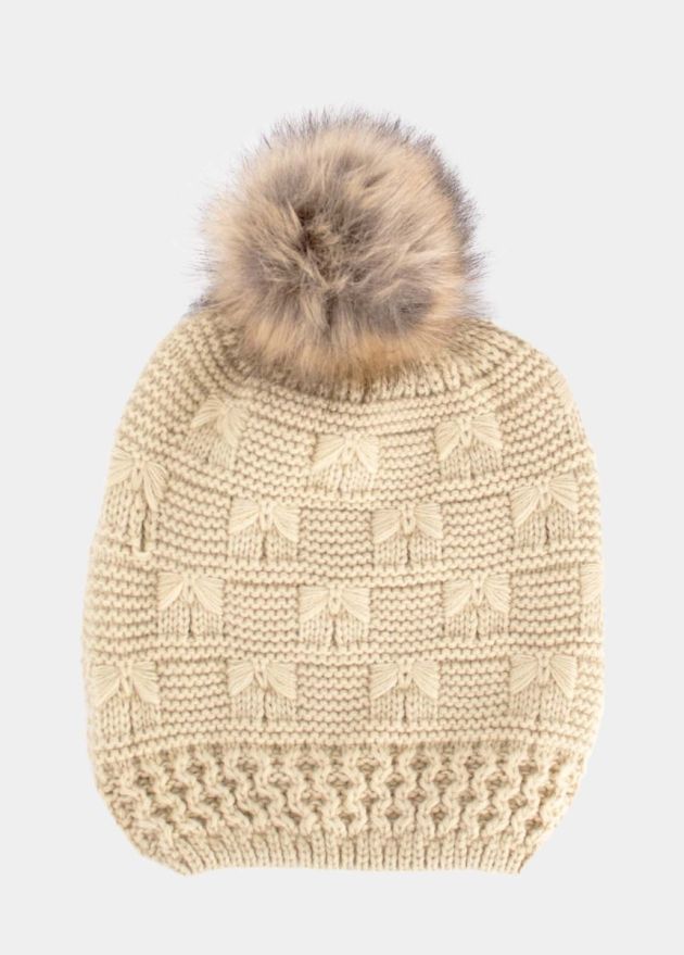 Bonet beige creme pompon femme hiver face