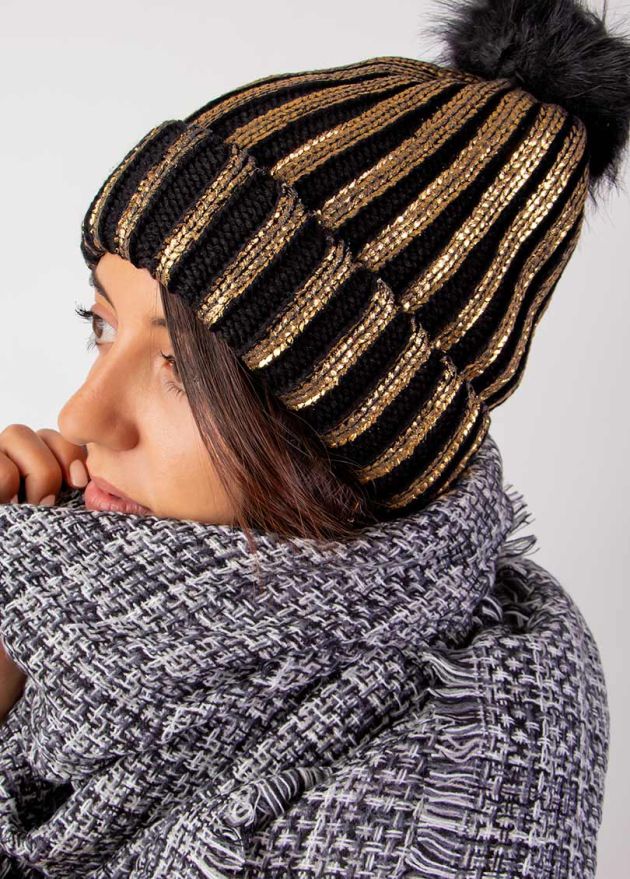 bonnet pompon doré et noir