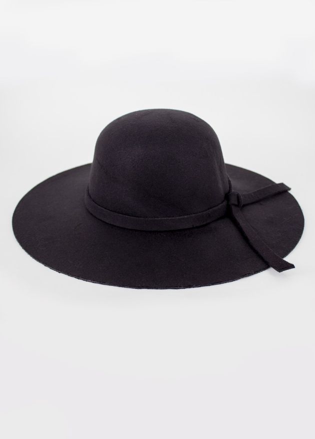 capeline noir feutre femme chic face