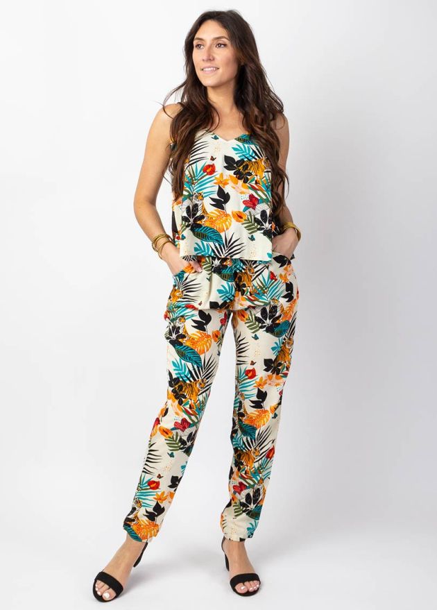 combi pantalon viscose fines bretelles motif tropical animalier face