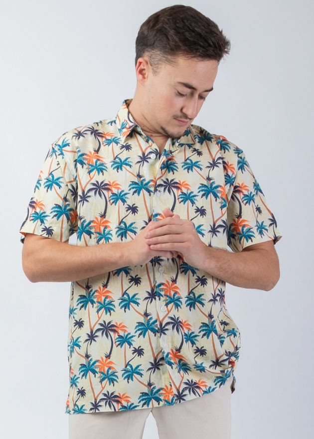 chemise classique homme col revers zoom