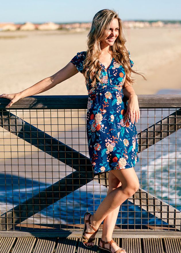 robe courte femme été cintrée bleu motif fleur extérieur