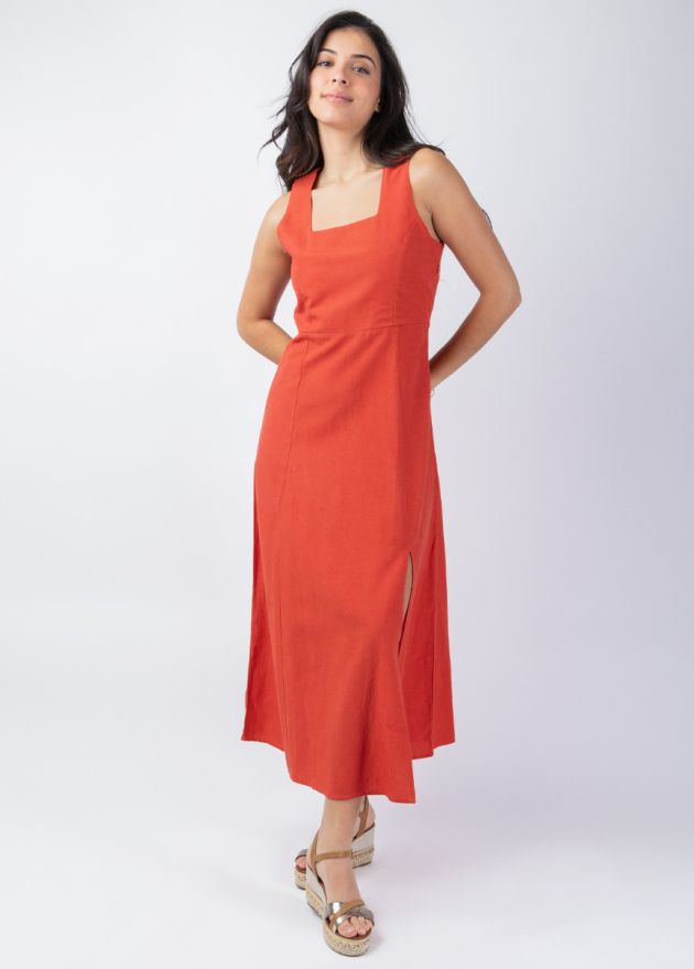 robe longue sans manches couleur terracotta face